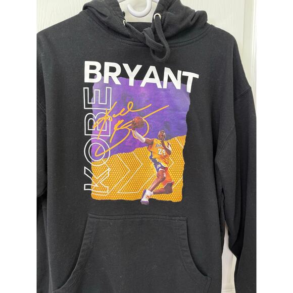 Kobe Bryant New black hoodie large Streetwear Official 24 Lakers signature - Picture 3 of 5